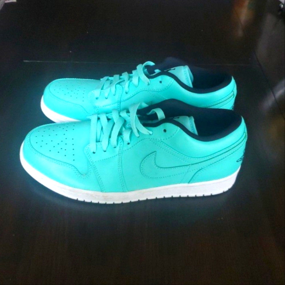 Jordan 1 Low Hyper Turquoise  - Used, Size 9.5, no box
